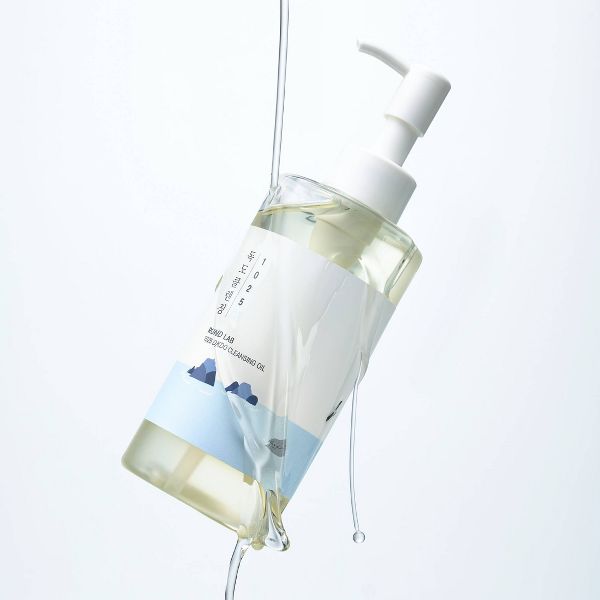 Round Lab 1025 Dokdo Cleansing Oil Korean Skincare for Deep Pore Cleansing and Removal of Impurities with Hydration - 200ml