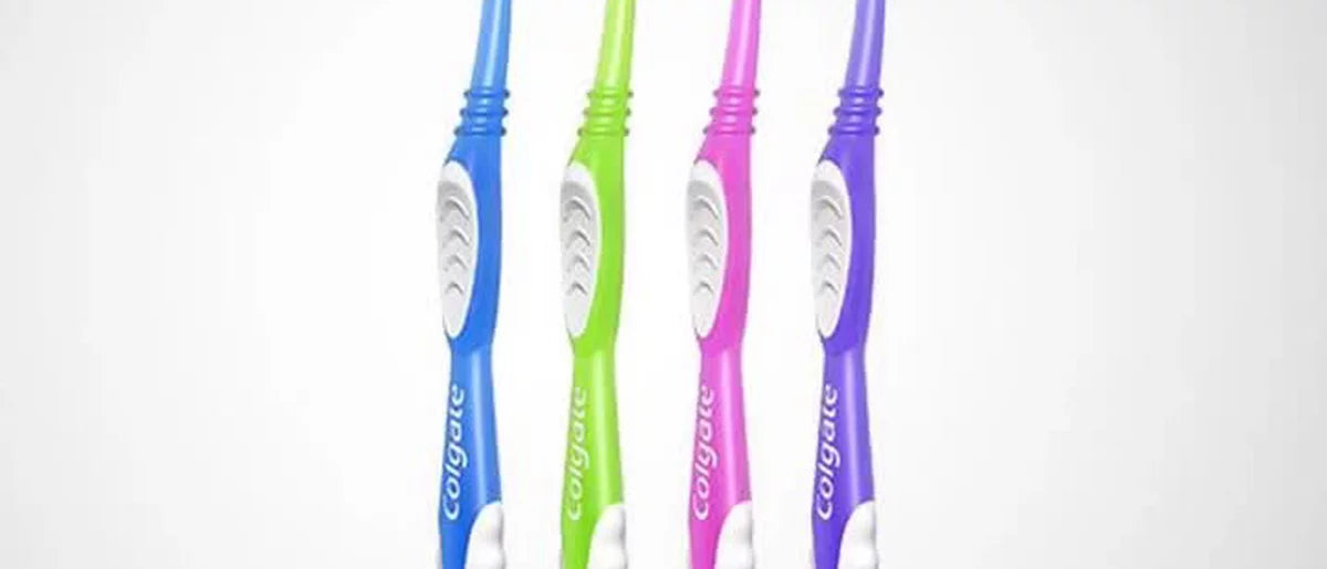 Colgate Extra Clean Manual Toothbrush Medium - 6ct